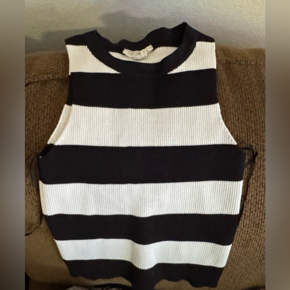 Black and White Striped Sleeveless Top